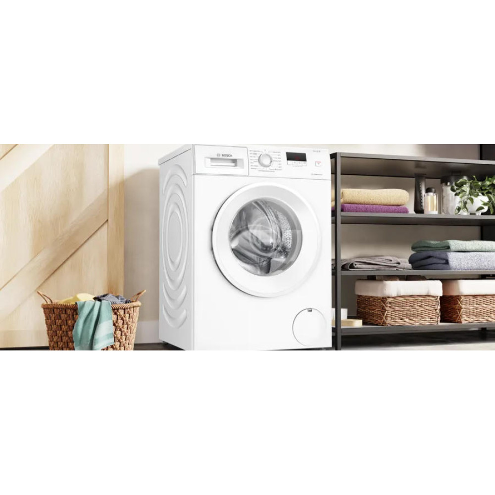 Стиральная машина Bosch WGE03200SN