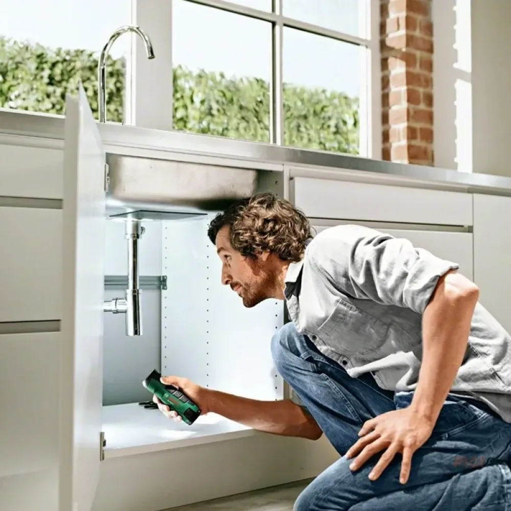 Bosch EasyLamp 12 Solo аккумуляторный фонарь (без АКБ и ЗУ), 06039A1008