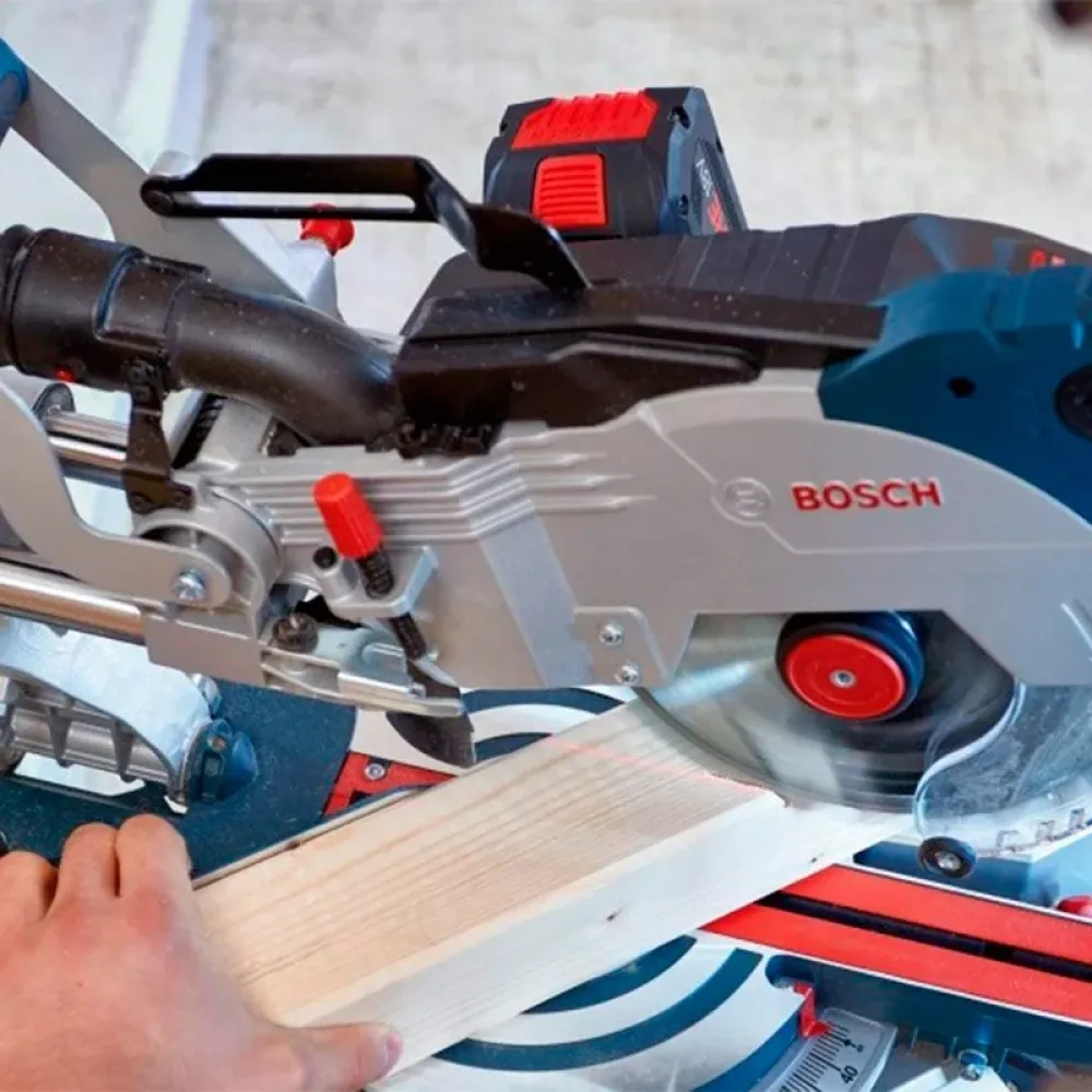 Bosch GCM 18V-216 Professional Solo аккумуляторная торцовочная пила (без АКБ и ЗУ), 0601B41000