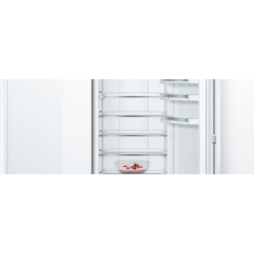 Встраиваемый однокамерный холодильник Bosch KIF81PD20R