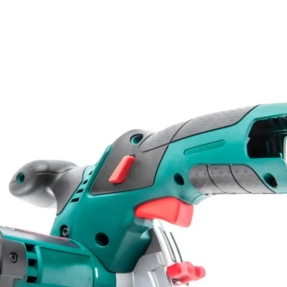 Bosch UniversalCirc 12 Set аккумуляторная дисковая пила (1 x 2 Ач, ЗУ), 06033C7002