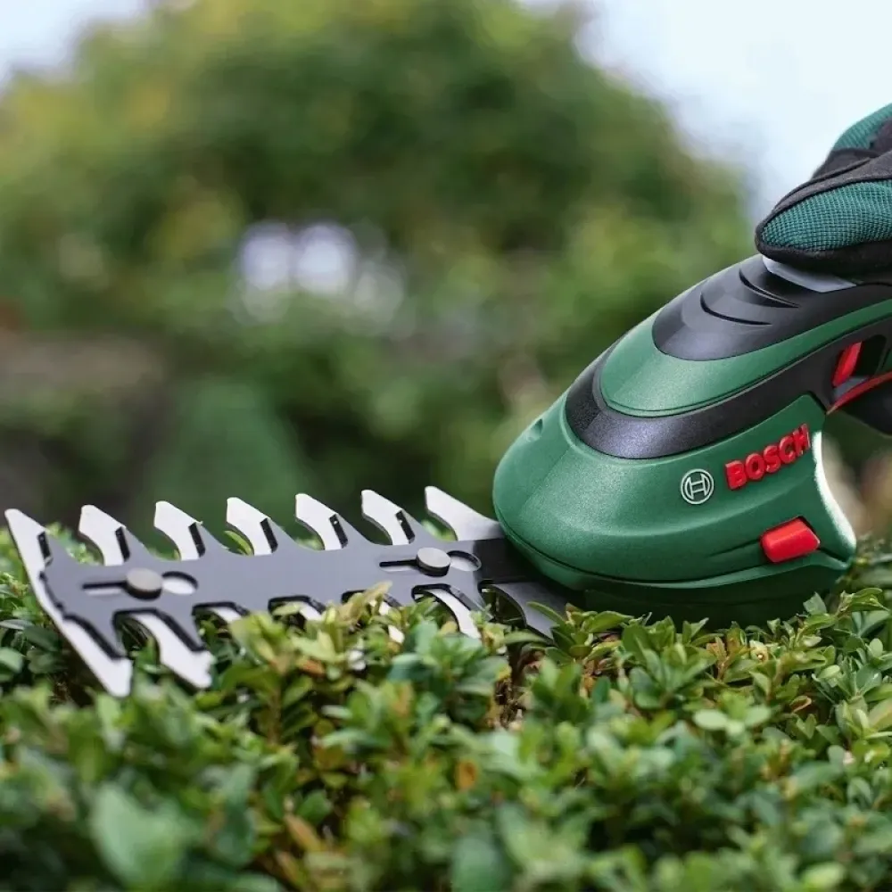 Bosch Isio 3 аккумуляторные ножницы (1 x 1.5 Ач, ЗУ) с 2 ножами, 0600833108