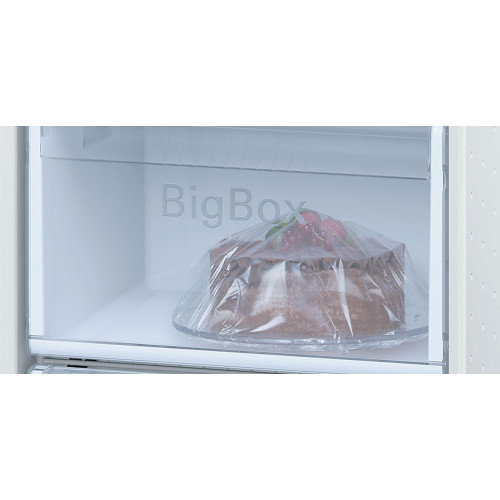 Двухкамерный холодильник Bosch KGN39AK18R