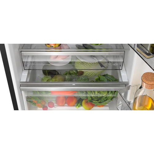 Двухкамерный холодильник Bosch KGN49LBCF